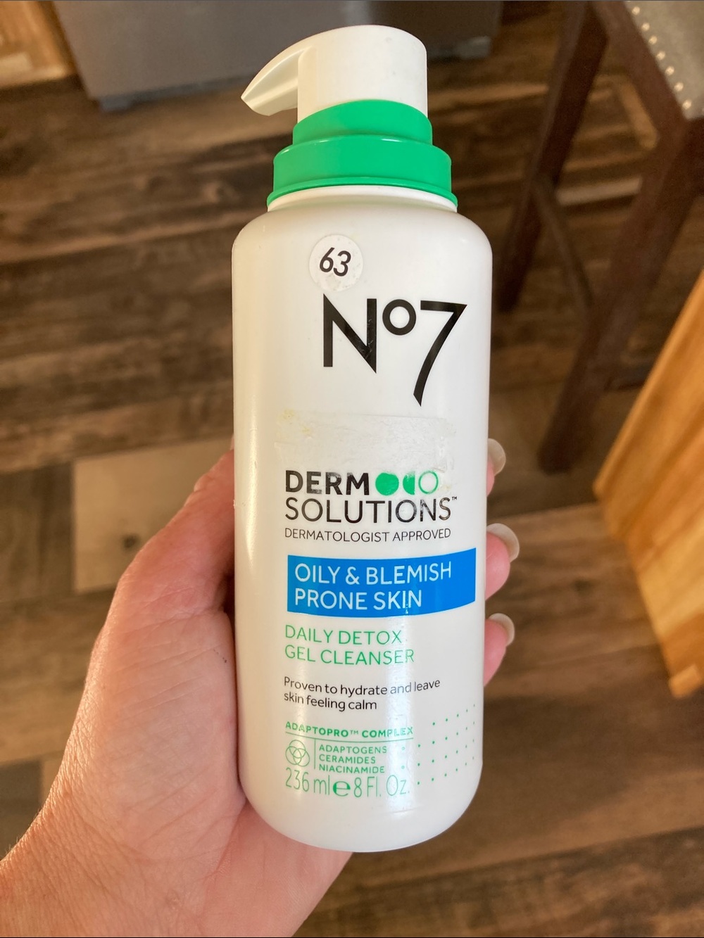 No7 Derma Solutions Cleanser for oily and blemish prone skin